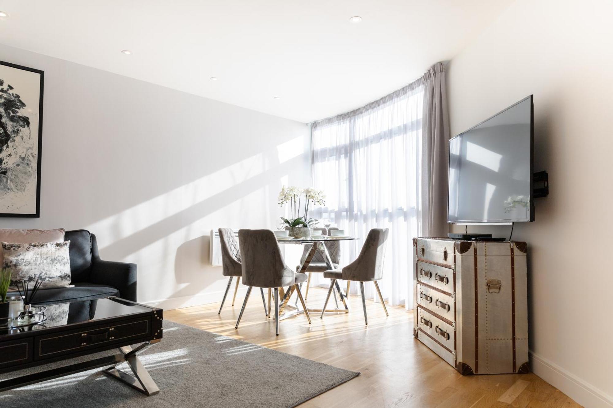 Luxury Cardiff City Centre Apartments Exterior photo